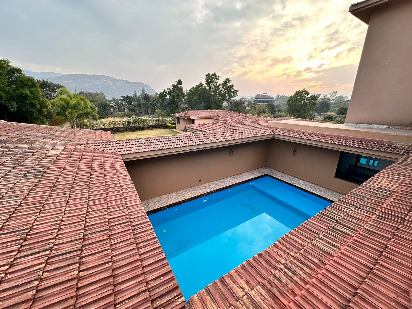 Cost Of Building Swimming Pool In India Dreamzpools